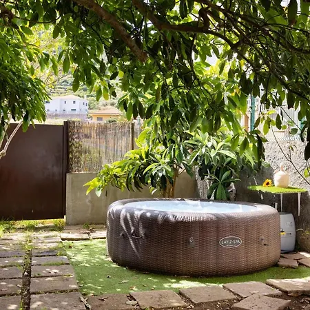 Apartament Home2book Charming House & Jacuzzi