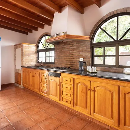 Daire Home2book Charming House & Jacuzzi *