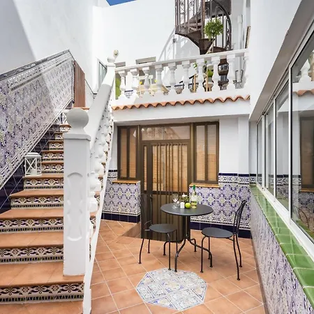 Daire Home2book Charming House & Jacuzzi *