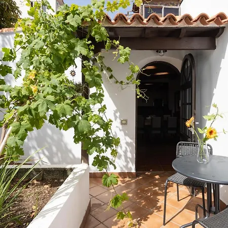 Daire Home2book Charming House & Jacuzzi *